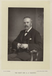 Správný Honza. A. J. Balfour od English Photographer