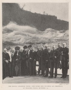 Královská koloniální prohlídka, vévoda a vévodkyně z Cornwallu u Niagarských vodopádů, 13. října od English Photographer
