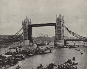 Tower Bridge, pohled na východ (čb fotografie) od English Photographer