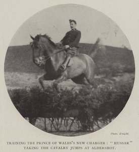 Trénink prince z Walesu New Charger, Hussar s kavalerskými skoky na Aldershot od English Photographer