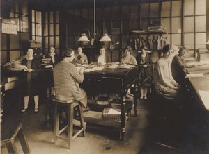 Neidentifikované anglické strojírenské závody, počátek 20. století (čb fotografie) od English Photographer