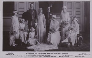 Svatba princezny Maud a lorda Carnegieho (černobílá fotografie) od English Photographer