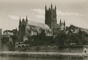 Worcesterská katedrála, od jihozápadu od English Photographer