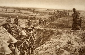 Britská pěchota postupuje vpřed při postupu na Cambrai, 1914-19 od English School