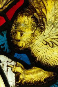 Zachovalá část z Velkého východního okna v York Minster: „Otevření první pečeti“ od English School