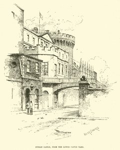 Dublinský hrad z Dolního zámeckého dvora od English School