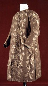 Zlatý brokátový kabát, cca 1700-10 od English School