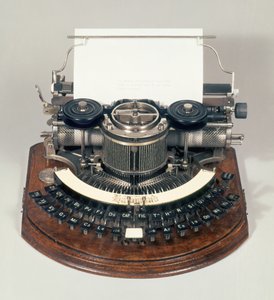 Psací stroj Hammond, s ideální klávesnicí, kolem roku 1895