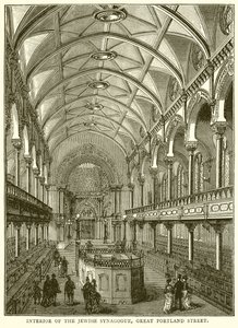 Interiér židovské synagogy, Great Portland Street od English School