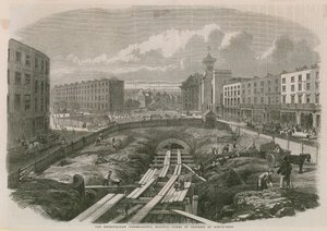 Metropolitní železniční stanice v Kings Cross od English School