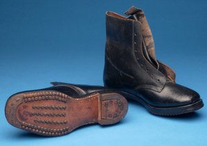 Pár Holdfast Miners Boots, začátek 1900 (kůže) od English School