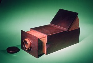 Přenosný posuvný box camera obscura, cca 1800 (dřevo)