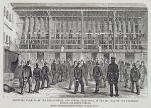 Vězni pracující na běhounu a další cvičící ve 3. yardu věznice Vagrants, Coldbath Fields, z The Criminal Prisons of London a Scenes of Prison Life od Henryho Mayhewa (1812- od English School