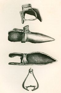 Stirrups and Sollerets, od The British Army: Its Origins, Progress and Equipment, publikované v roce 1868. od English School