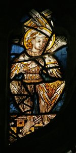 Východní okno (Ew) zobrazující andělskou hierarchii: Archanděla Gabriela od Zvěstování od English School