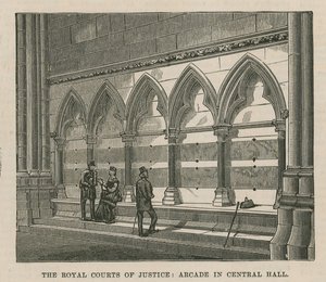 Královský soudní dvůr: pasáž v Central Hall od English School