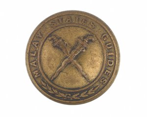 Tunika-Knopf, Malay State Guides, 1896-1919 von English School