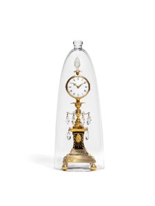 Neobvyklé „svícnové hodiny“ George III, konec 18. století (ormolu a broušené sklo) (viz také 2597811) od English School