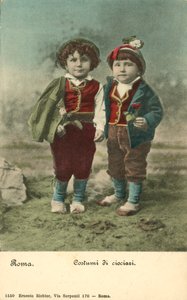 Kostýmy Ciociazi (barevné foto) od Ernest Richter