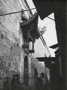 Hengchoufu, Hunan, alej (čb fotografie)