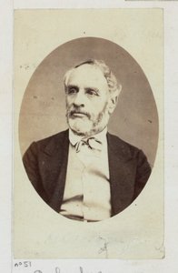 Delescluze Louis Charles (1809-1871). Novinář, za své demokratické a sociálně revoluční myšlenky byl několikrát odsouzen, k pokutám a věznění v Cayenne (1830). Zvolen do rady Komuny, člen výboru... od Etienne Carjat