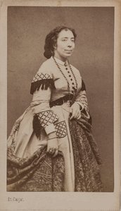 Portrét zpěvačky a skladatelky Pauline Viardot 1821-1910, mezi 1860 a 1865. od Etienne Carjat