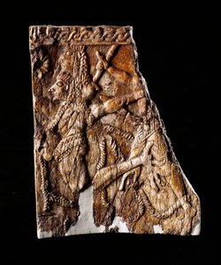 Etruská civilizace: slonovinový plátový dekor reprezentace Geryon - Z mohyly Montefortini, Comeana, Itálie - 7. století př. n. l. Rozměr 10x8,1 cm Florencie, Museo Archeologico, inv 194662 od Etruscan