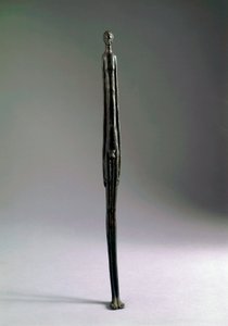 Socha s názvem „Stín večera“ od Etruscan