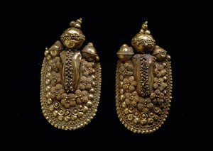 Etruské umění: zlaté náušnice Dim 6 cm Florence Museo Archeologico od Etruscan Etruscan