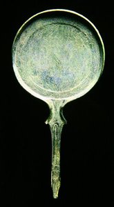 Zrcadlo s vyřezávaným zdobením (bronz) od Etruscan Etruscan