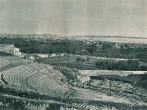 Pohled na město z řeckého divadla, Syrakusy, Sicílie, Itálie, 1927 od Eugen Poppel