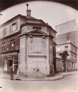 Fontaine des Haudriettes, roh rue des Archives a rue des Haudriettes, 3. arrondissement, Paříž (černobílá fotografie) od Eugène Atget