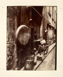 Rue de La Reynie (klempířská dílna, rue de la Reynie) od Eugène Atget