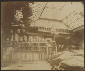 Hôtellerie du Heaume, 5 Rue Pirouette (1°) od Eugène Atget