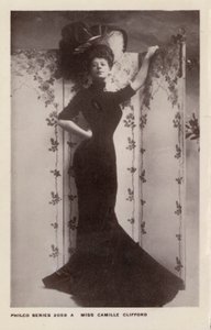 Camille Clifford, jevištní herečka belgického původu (černobílá fotografie) od European Photographer