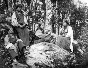 Himalájské ženy, pozdní C19 od European Photographer