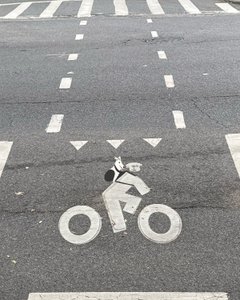 Značení cyklistických pruhů na ulici (digitální umění) od Evan Sklar