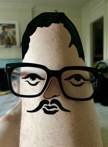 Thigh Guy, cca 2020-24 (digitální umění) od Evan Sklar