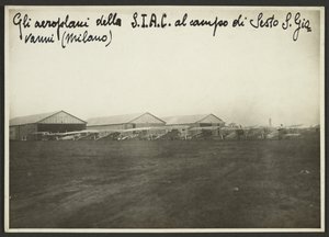 Letouny S.I.A.C. na letišti Sesto S. Giovanni (Milán)