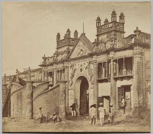 Brána vedoucí do Kaiserbagh od Felice A. Beato