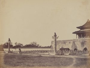 Vchod do Zimního paláce, Pekin, 29. října 1860 od Felice Beato