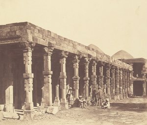 Interiér hinduistického chrámu v Kootubu od Felice Beato