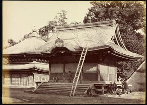 Kamakura, chrám Hachimana od Felice Beato