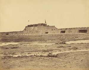 Zadní část severní pevnosti ukazující ústup čínské armády, 21. srpna 1860 od Felice Beato