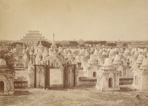 Pagoda 450 z Centrální pagody - Mandalaj od Felice Beato