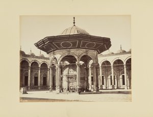 Káhira. Mešita Muhammada Aliho, fontána pro omývání [sic], Egypt