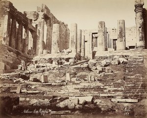 The propylaea of the acropolis in Athens od Félix Bonfils