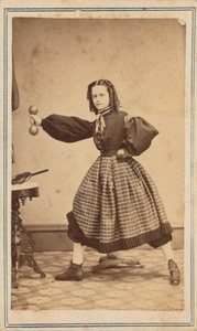 Portrét ženy, c. 1863-1864 (foto) od Fernando Dessaur