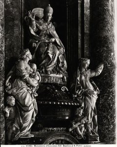 Památník papeže Inocence XII. (1615-1700) (mramor) (černobílá fotografie) od Filippo Della Valle