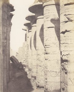 Karnak Théby, Palác - Sloupová síň - Centrální kolonáda Pohled z ..., 1851-52, tištěno 1853-54. od Félix Teynard
